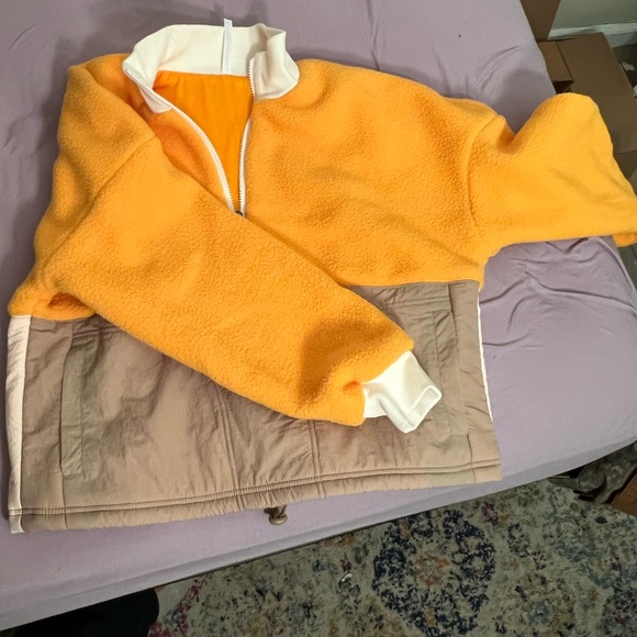 Fabletics Mallory Fleece Pullover - Picture 6 of 6